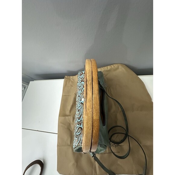 Patricia Nash Mirabella Turquoise Leather Wood Handle Purse Crossbody Floral Bag - Picture 12 of 13